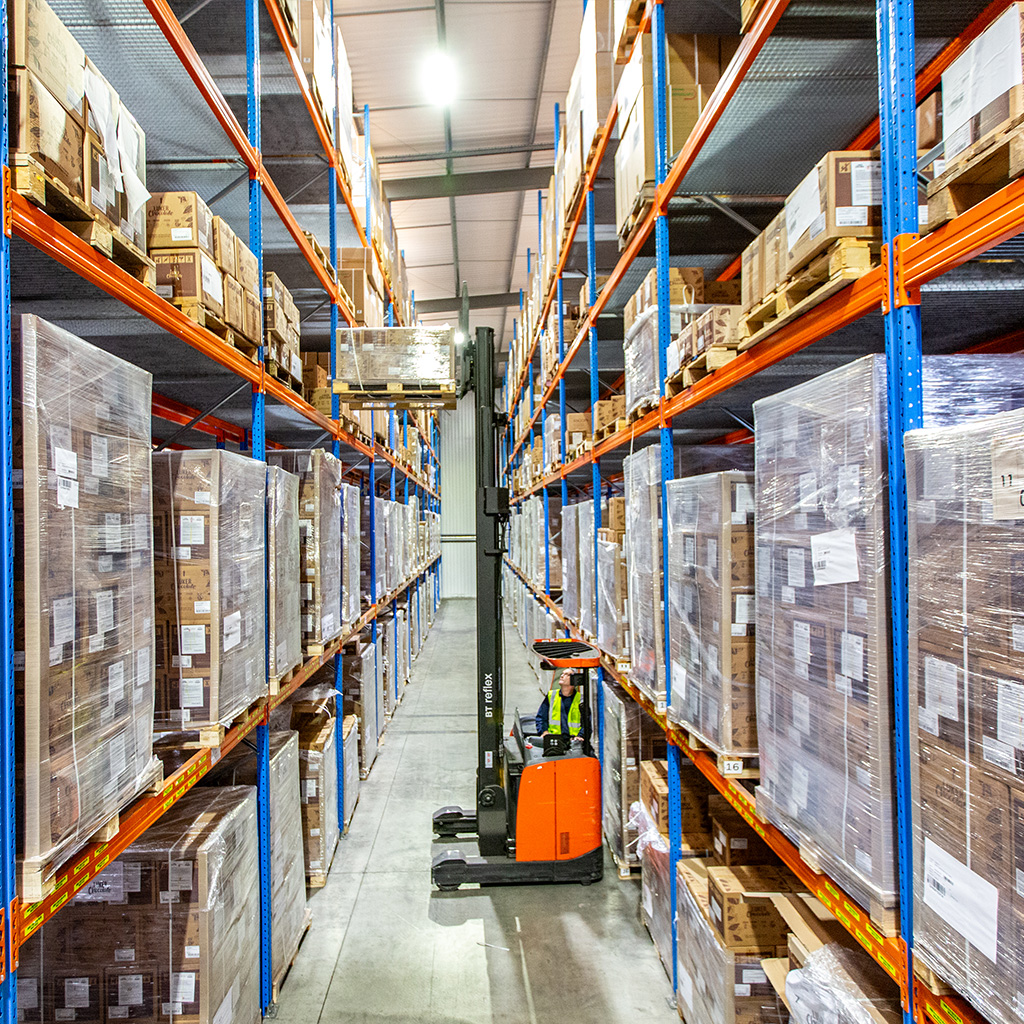 middlegate storage and warehouse 001